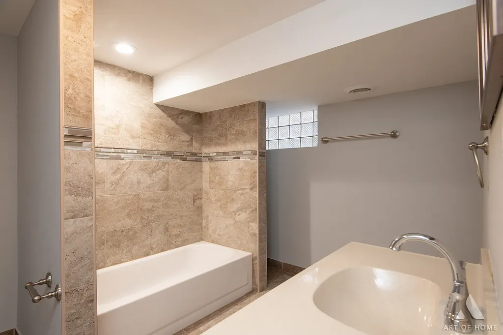 8743 South Constance Avenue Chicago IL 60617