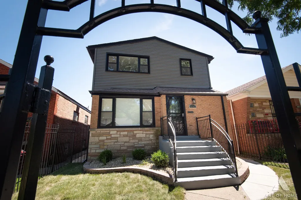 8743 South Constance Avenue Chicago IL 60617