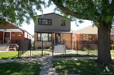 8743 South Constance Avenue Chicago IL 60617