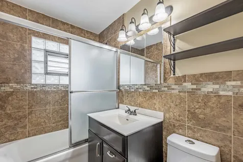 279 Paxton Avenue Calumet City IL 60409
