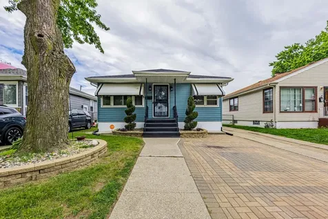 279 Paxton Avenue Calumet City IL 60409