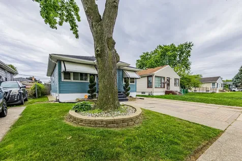 279 Paxton Avenue Calumet City IL 60409