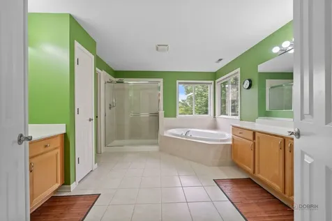4501 West Westchester Lane Libertyville IL 60048