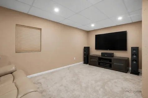 4501 West Westchester Lane Libertyville IL 60048