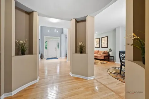 4501 West Westchester Lane Libertyville IL 60048