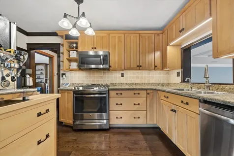 207 North Main Street Mount Prospect IL 60056