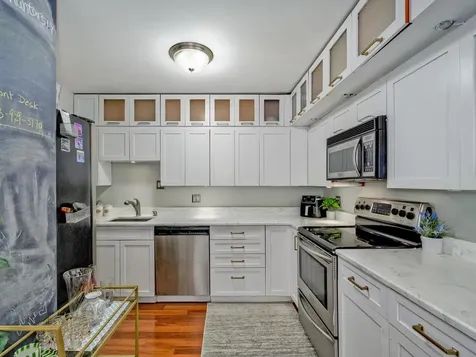 4250 North Marine Drive Chicago IL 60613