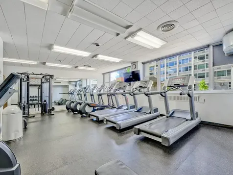 4250 North Marine Drive Chicago IL 60613