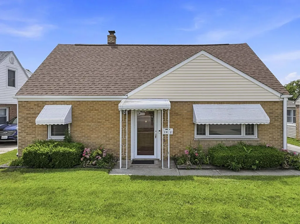 7922 North Waukegan Road Niles IL 60714