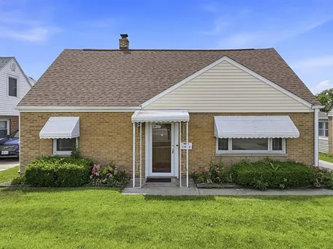 7922 North Waukegan Road Niles IL 60714