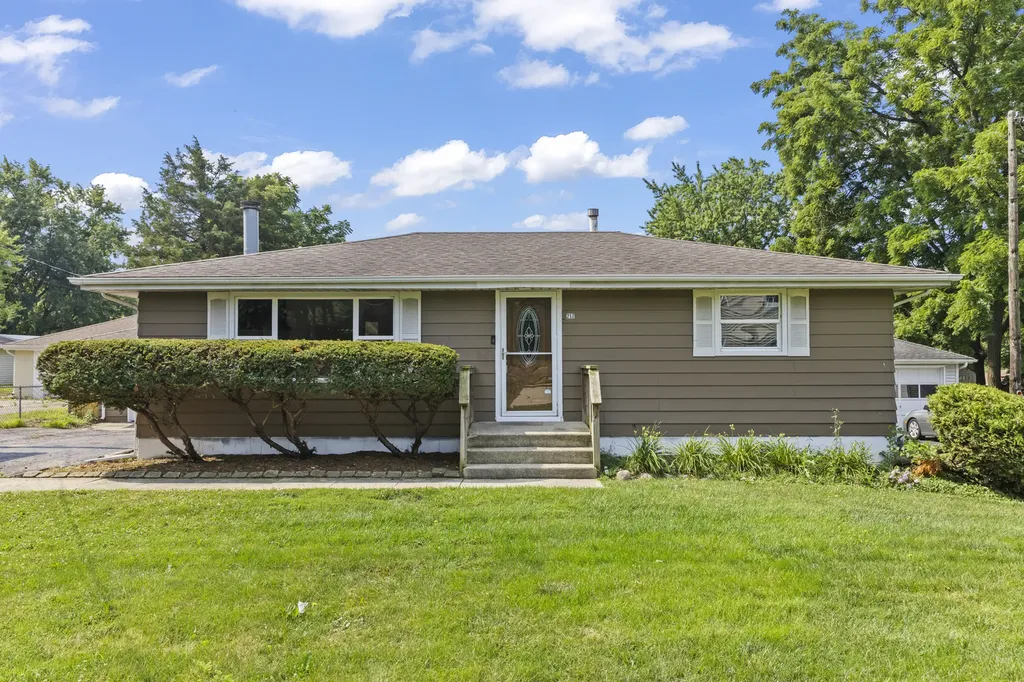 237 East North Street Lockport IL 60441