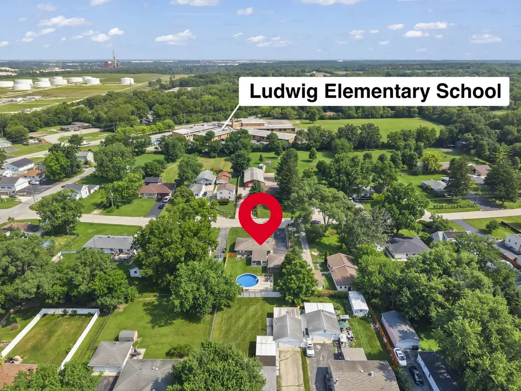 237 East North Street Lockport IL 60441