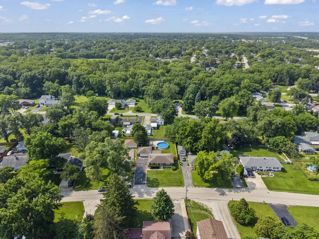 237 East North Street Lockport IL 60441
