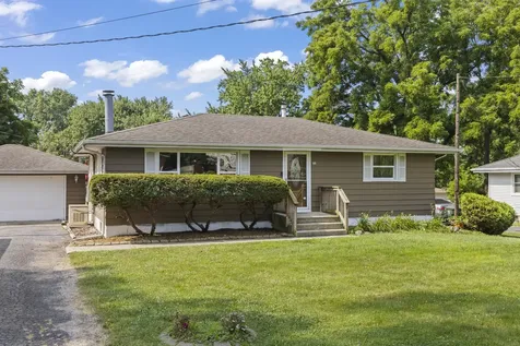 237 East North Street Lockport IL 60441