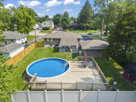 237 East North Street Lockport IL 60441