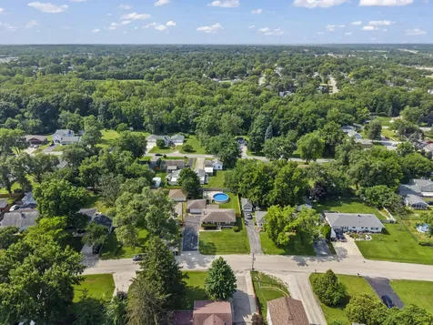 237 East North Street Lockport IL 60441