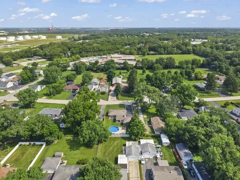 237 East North Street Lockport IL 60441