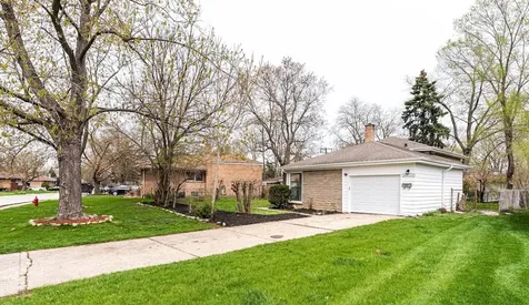 16039 Marion Drive South Holland IL 60473