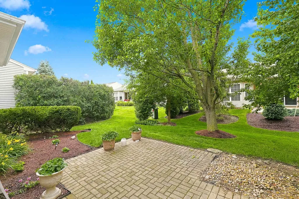 11923 Harrison Road Huntley IL 60142