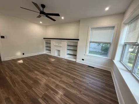 6749 South Peoria Street Chicago IL 60621