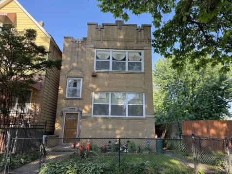 6749 South Peoria Street Chicago IL 60621