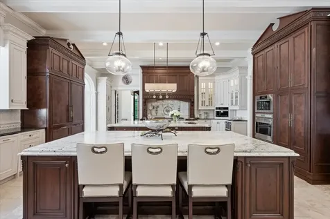 319 Sheridan Road Winnetka IL 60093