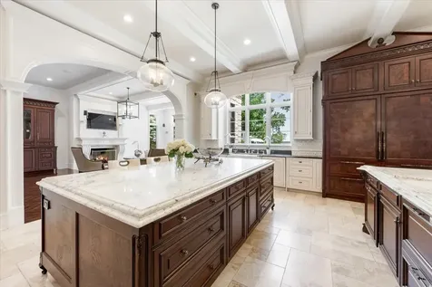 319 Sheridan Road Winnetka IL 60093