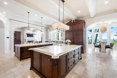 319 Sheridan Road Winnetka IL 60093