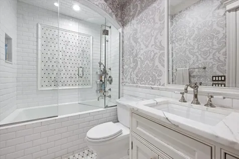 319 Sheridan Road Winnetka IL 60093