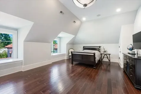 319 Sheridan Road Winnetka IL 60093