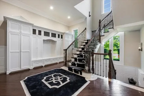 319 Sheridan Road Winnetka IL 60093