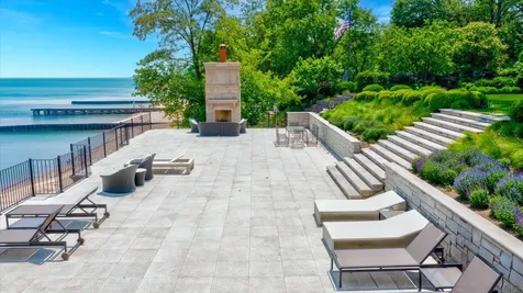 319 Sheridan Road Winnetka IL 60093