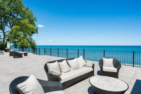 319 Sheridan Road Winnetka IL 60093