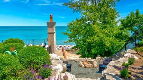 319 Sheridan Road Winnetka IL 60093