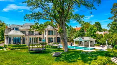 319 Sheridan Road Winnetka IL 60093