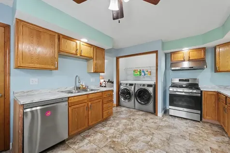 1806 Glenwood Oaks Court Urbana IL 61801