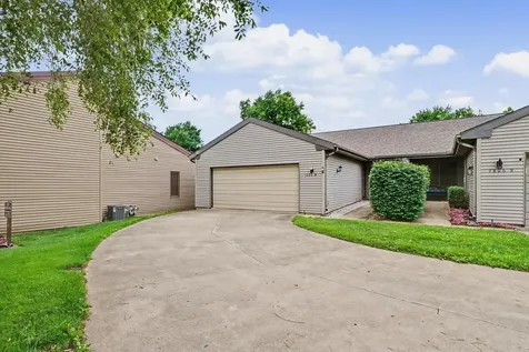 1806 Glenwood Oaks Court Urbana IL 61801