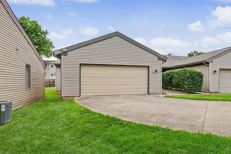 1806 Glenwood Oaks Court Urbana IL 61801