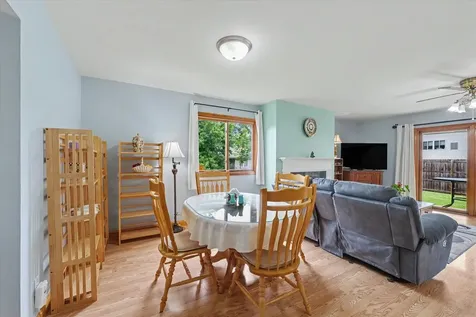 1806 Glenwood Oaks Court Urbana IL 61801