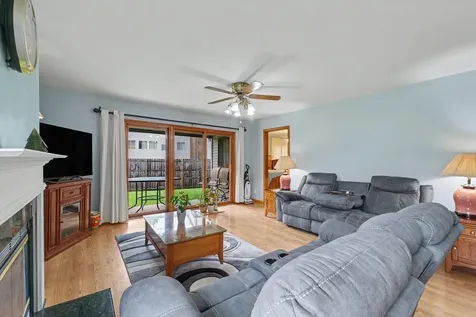 1806 Glenwood Oaks Court Urbana IL 61801