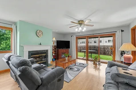 1806 Glenwood Oaks Court Urbana IL 61801