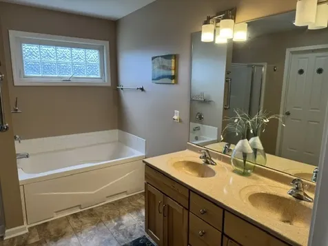 318 Piazza Lane Chatham IL 62629