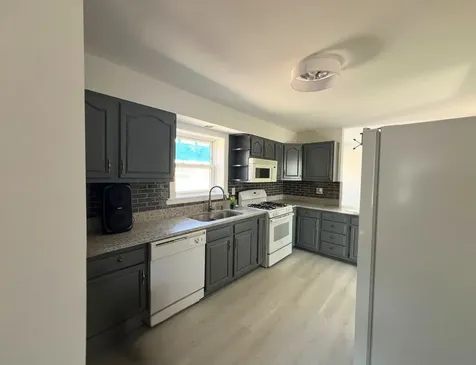 4343 West Diversey Avenue Chicago IL 60639