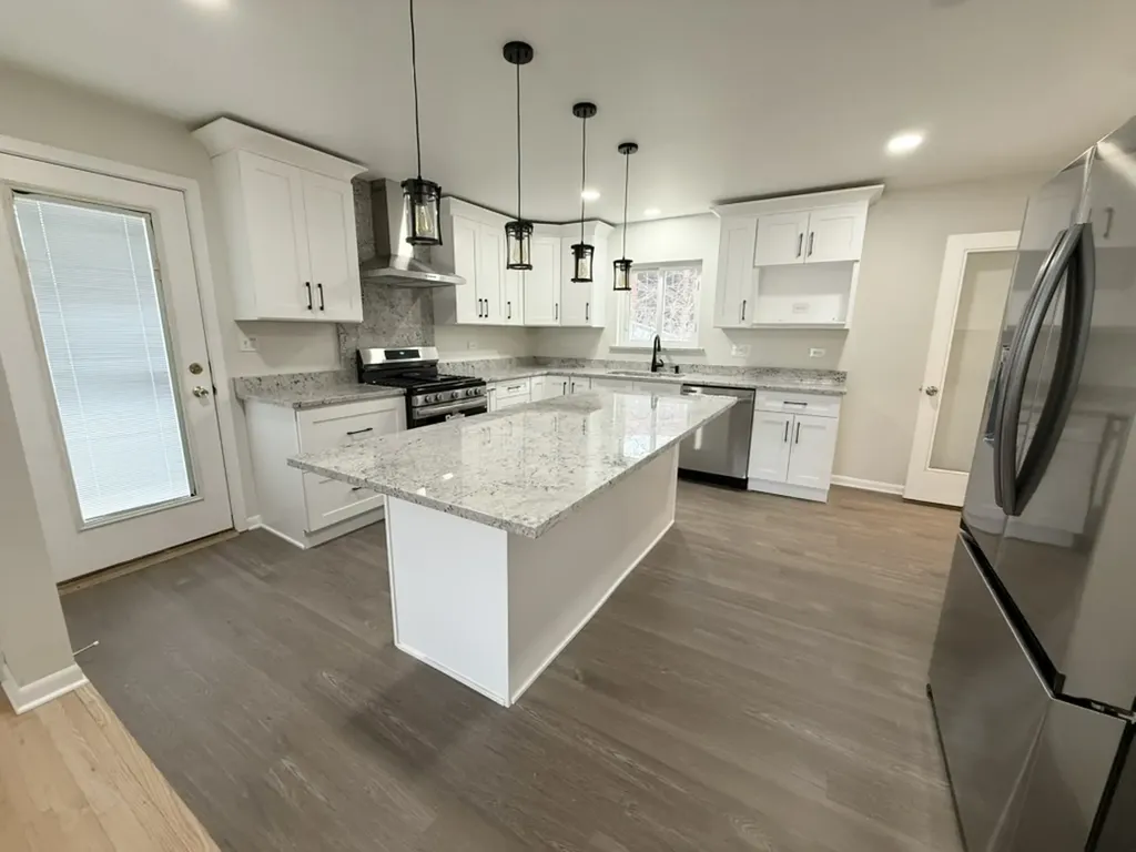 1S526 Nimitz Road Oakbrook Terrace IL 60181