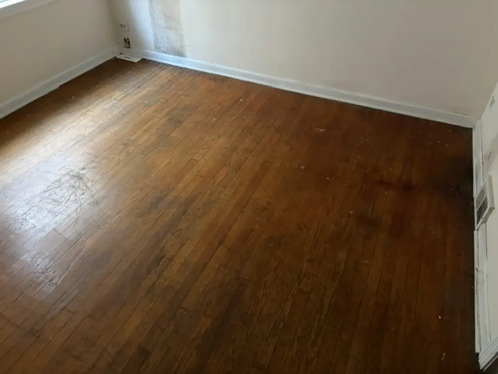 6531 North Hoyne Avenue Chicago IL 60645