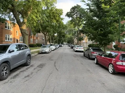 6531 North Hoyne Avenue Chicago IL 60645