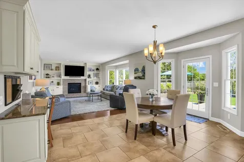 2106 Crossgate Court Champaign IL 61822