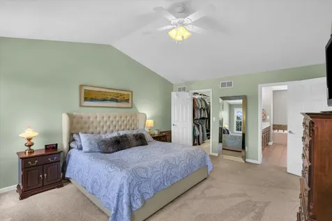 2106 Crossgate Court Champaign IL 61822