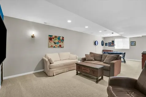 2106 Crossgate Court Champaign IL 61822