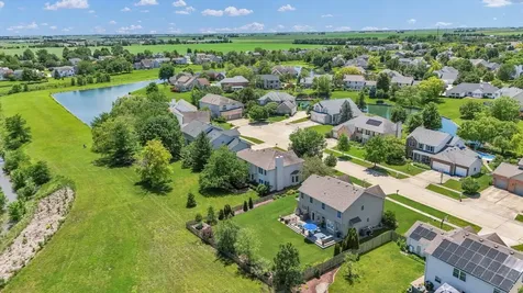 2106 Crossgate Court Champaign IL 61822